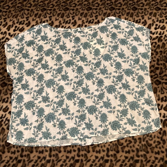 CYNTHIA ROWLEY Blouse Women’s Size M White Linen Floral Button Back Shirt - Picture 3 of 9